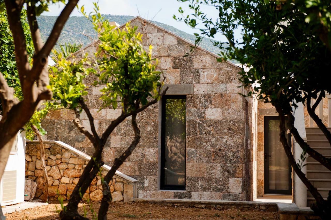 House Koloc Apartment Bol Exterior foto